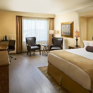 One-Bedroom King Suite